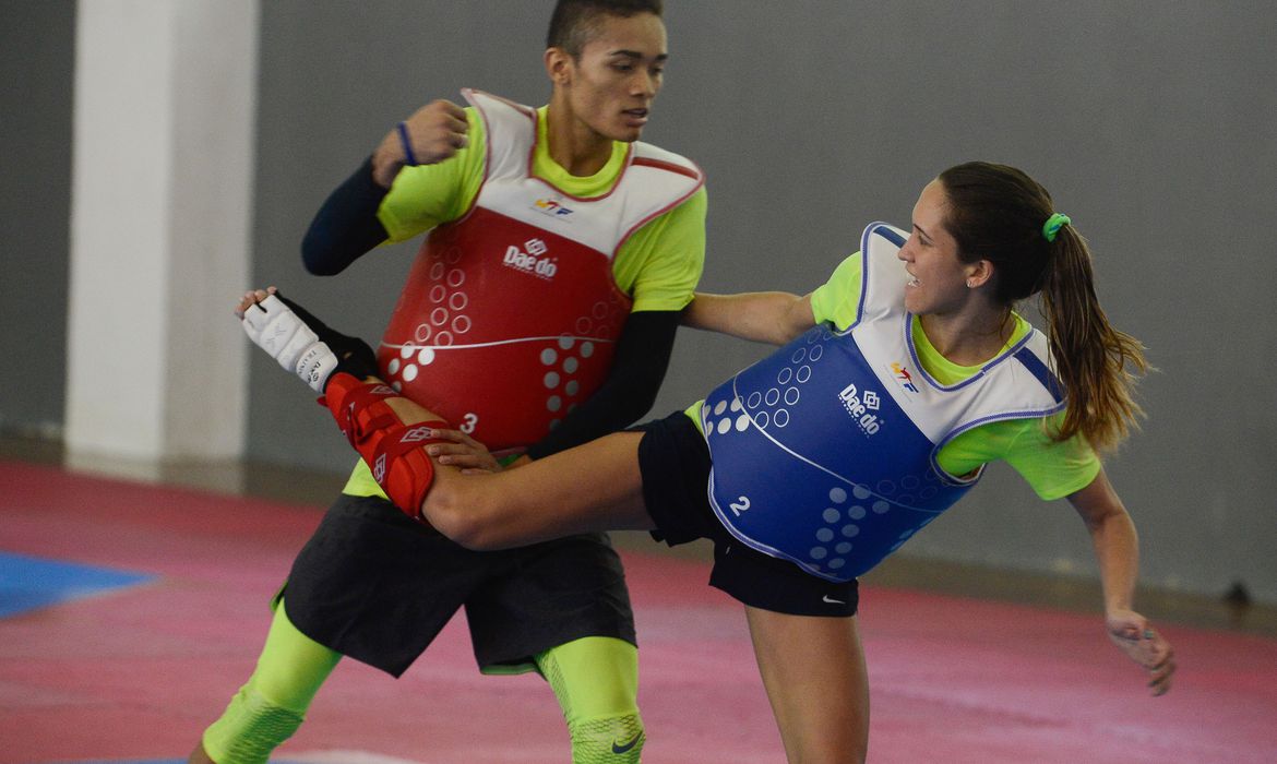 Adiamento das Olimpíadas traz esperança para atletas brasileiros