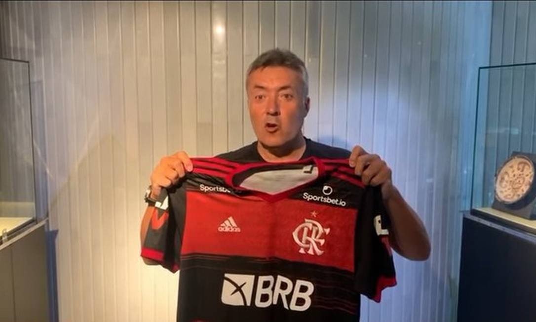 Após processo seletivo, Flamengo contrata segundo de Pep Guardiola