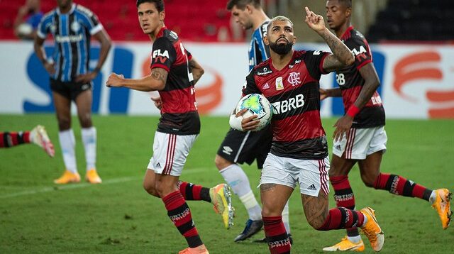Gabigol marca no fim e salva o Flamengo de uma derrota em casa
