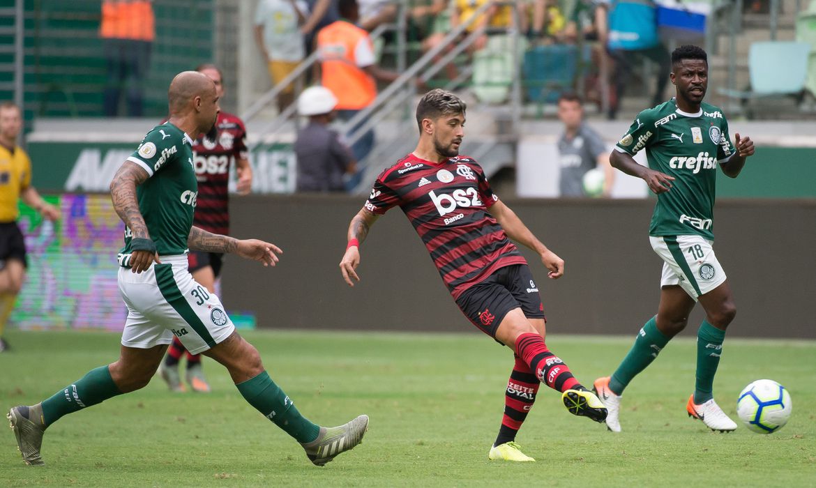 Juca Kfouri: Jogo entre Palmeiras e Flamengo foi o coroamento da lambança