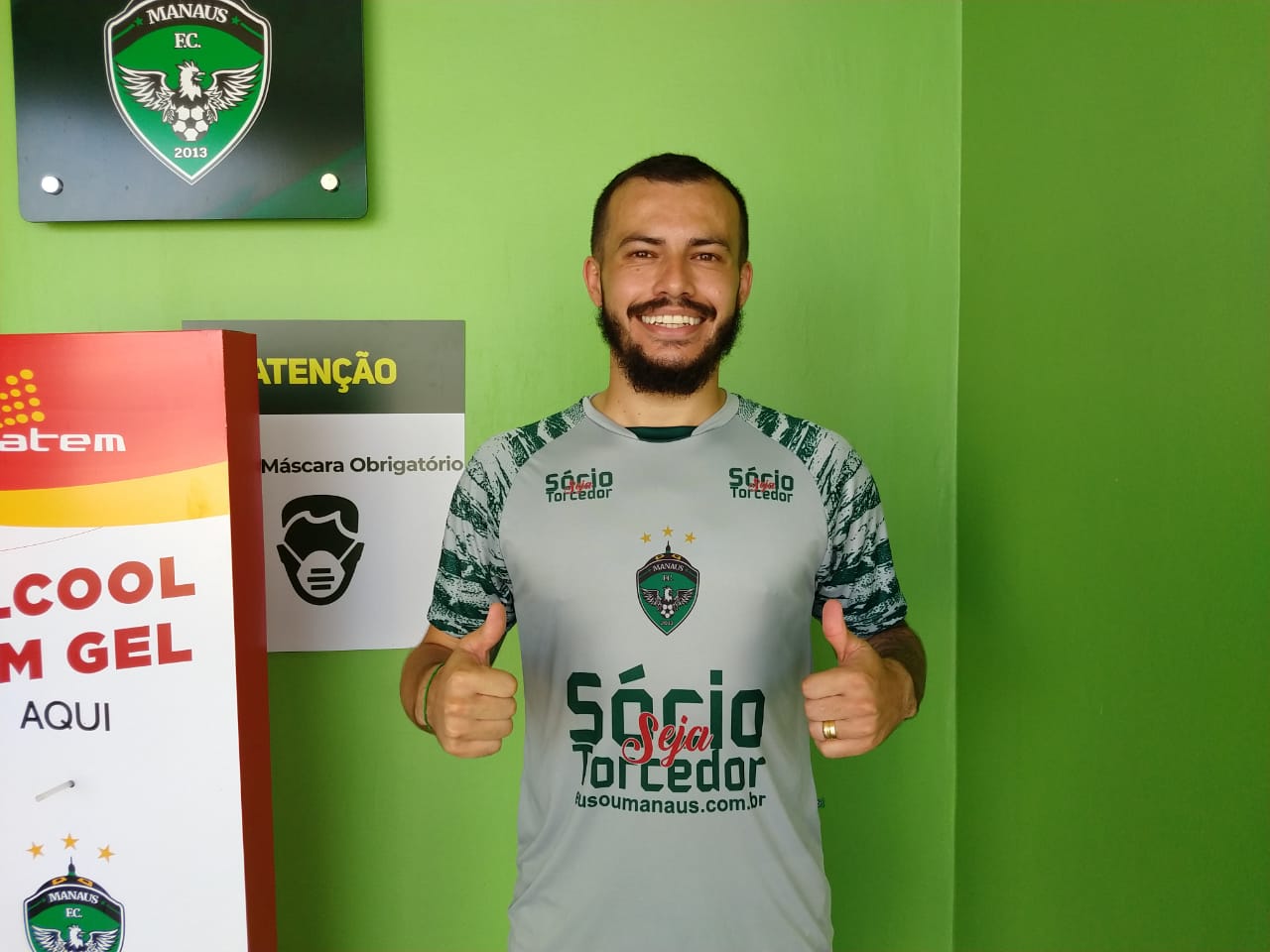 Gavião do Norte anuncia a contratação do lateral-direito Cesinha