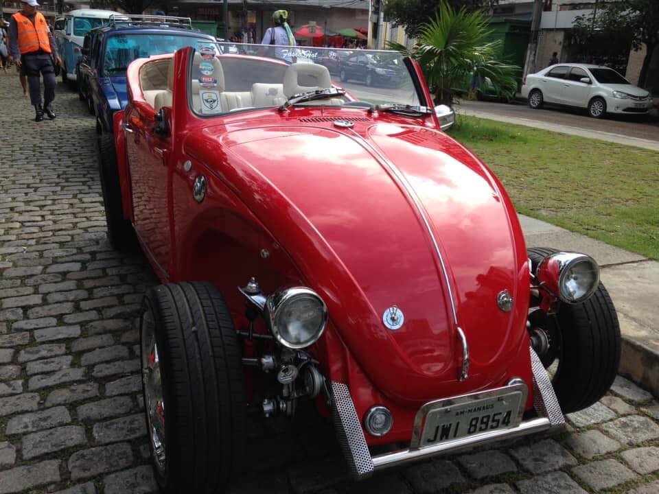 Fusca Clube de Manaus realiza exposição de carros antigos