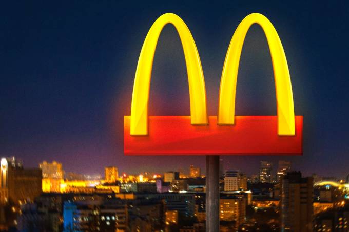 McDonald’s anuncia remoção de corantes e aromatizantes artificiais