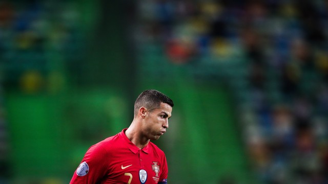 Portugal acerta a trave duas vezes, mas fica no zero com Espanha em amistoso