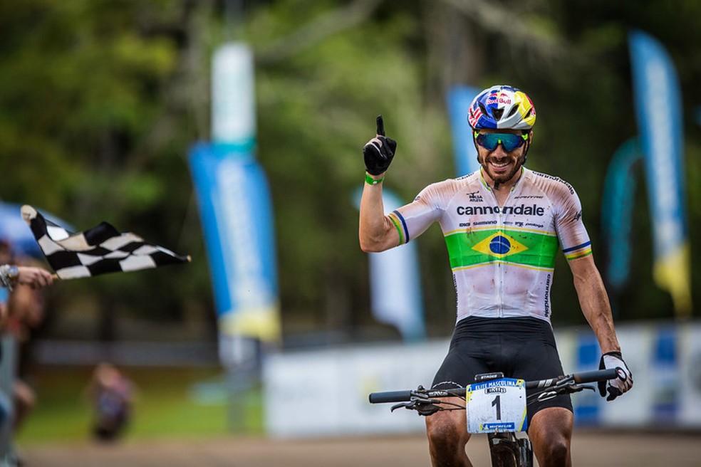 Henrique Avancini assume a liderança do ranking mundial de ciclismo mountain bike