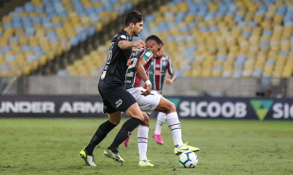 Atlético-MG x Fluminense é jogo decisivo na super quarta do Brasileirão
