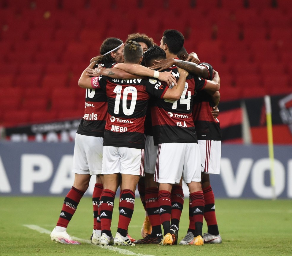 Análise: Flamengo acelera no segundo tempo e se reinventa sob o comando de Gerson