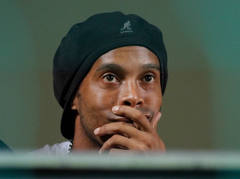 Ronaldinho Gaúcho testa positivo para coronavírus e se isola em BH
