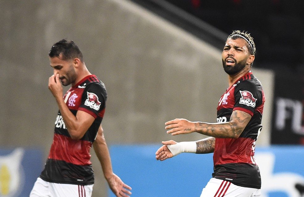 Pedro volta da Seleção e inicia tratamento no Flamengo ao lado de Gabigol e Thiago Maia