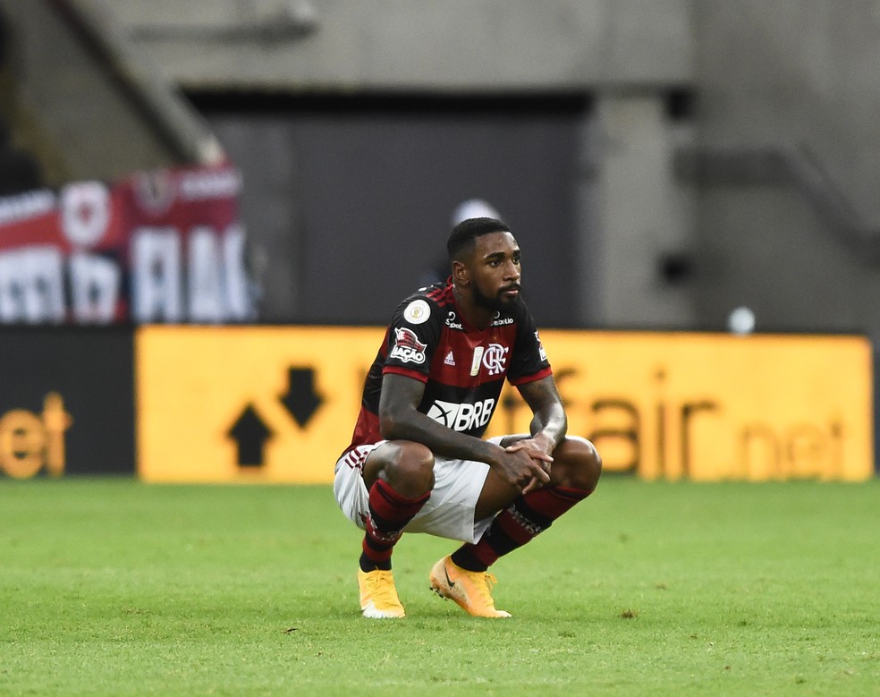 Análise do Flamengo: erros individuais e fragilidade na transição defensiva