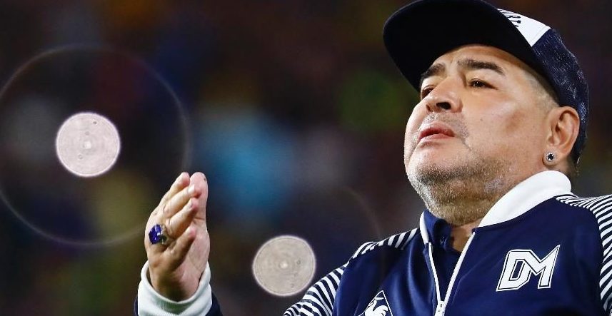 Maradona gastava R$ 650 mil por mês para manter equipe de assessores