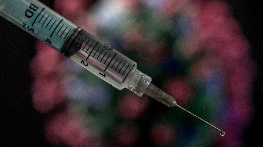 Vacinação em massa na Itália começará no 2º semestre de 2021, diz ministro