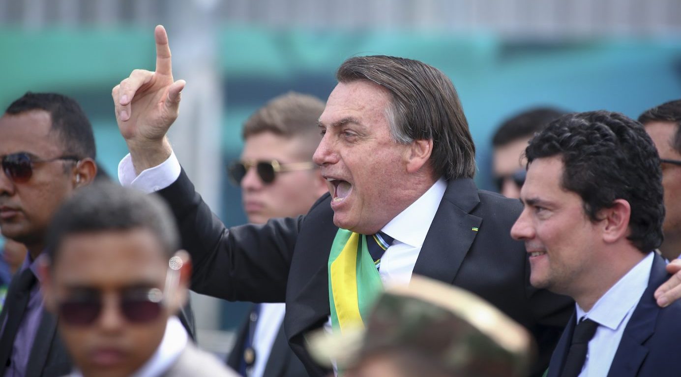 ‘Sou daltônico: todos têm a mesma cor’, diz Bolsonaro