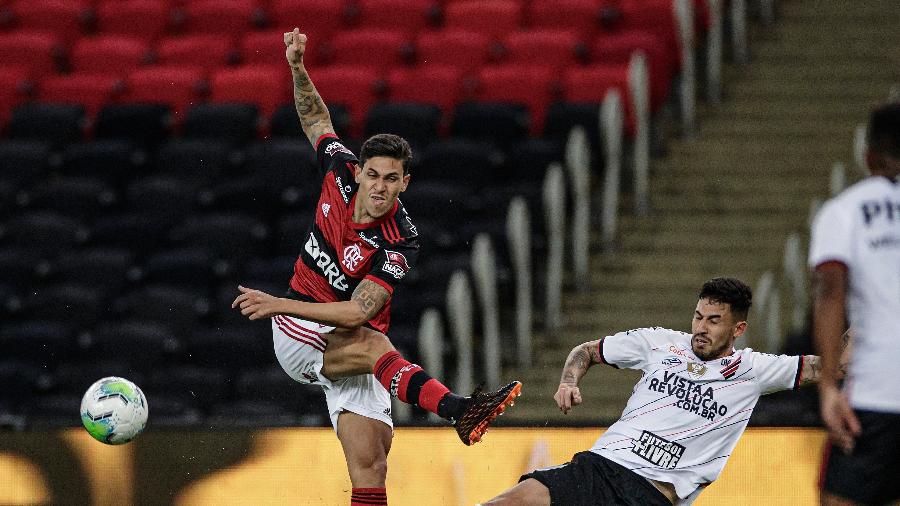 Flamengo fica perto de quebrar recorde de gols do Vasco