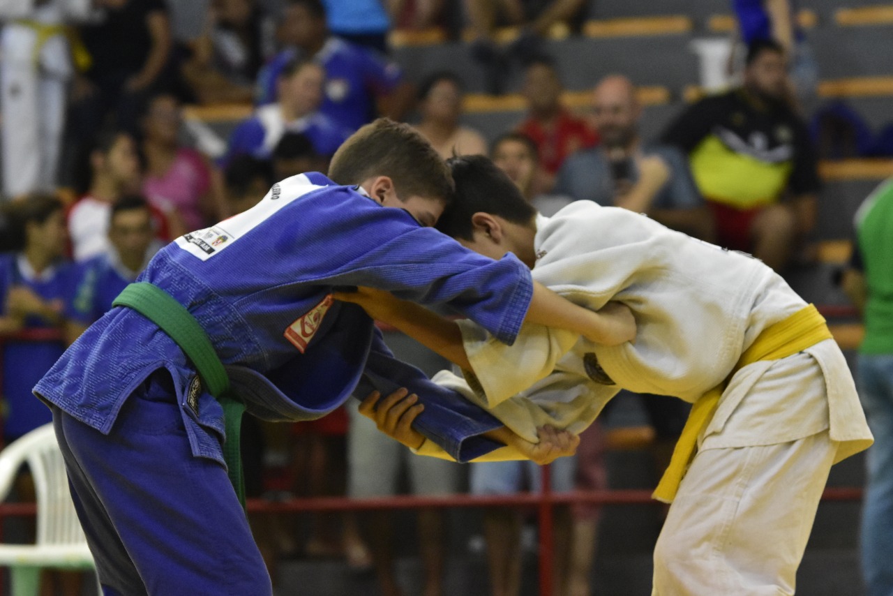 Mais de 200 judocas disputam etapa do Campeonato Amazonense