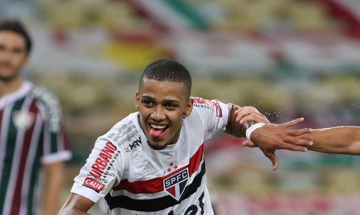 Segue o líder: São Paulo vence o Fluminense e abre sete pontos na tabela