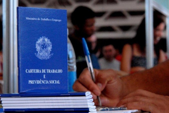 Manaus tem mais de 200 vagas de emprego nesta quinta-feira (19/08)