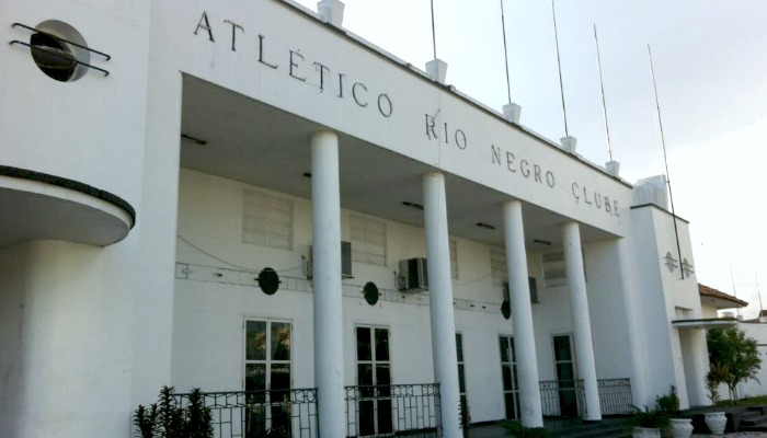 ‘Celeiro de histórias’, diz presidente do Rio Negro após comprador do prédio-sede do time anunciar resgate no esporte