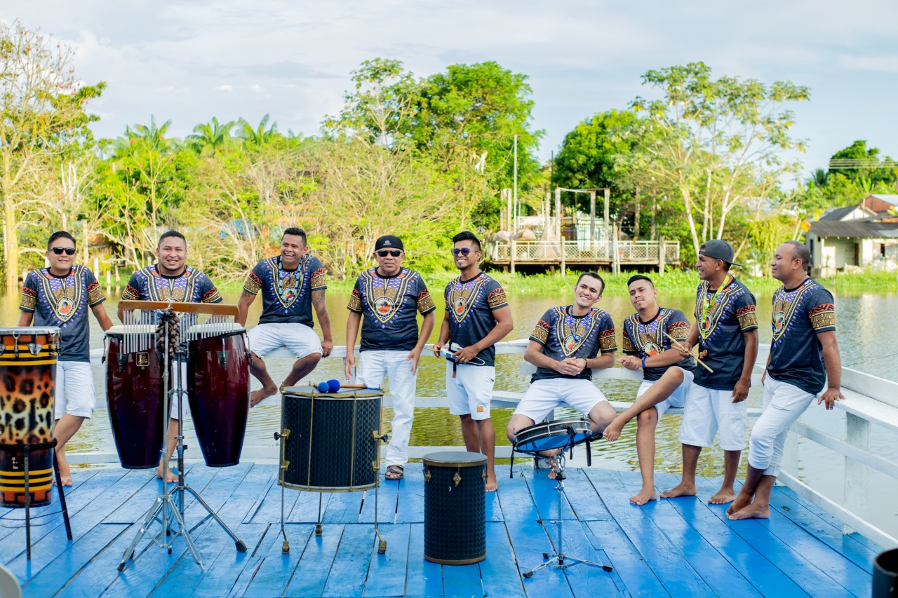 ‘Tambores da Terra’ realiza oficina de percussão e história do boi-bumbá