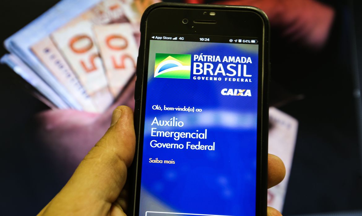 ‘Bolsa Família’: beneficiários começam a receber a 5ª parcela do  auxílio emergencial 2021