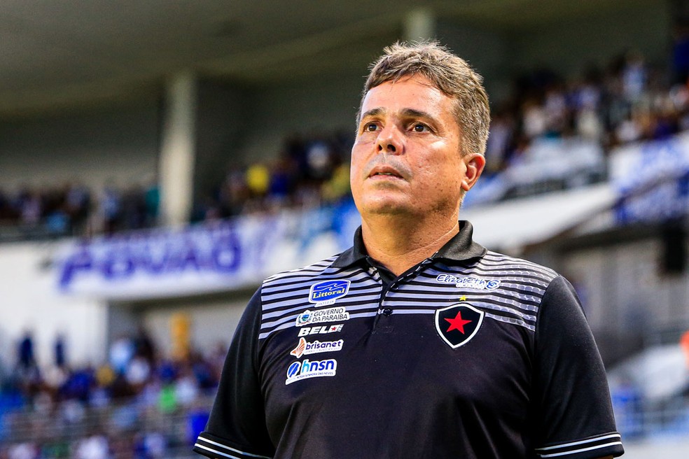 Evaristo Piza é o novo treinador do Manaus FC
