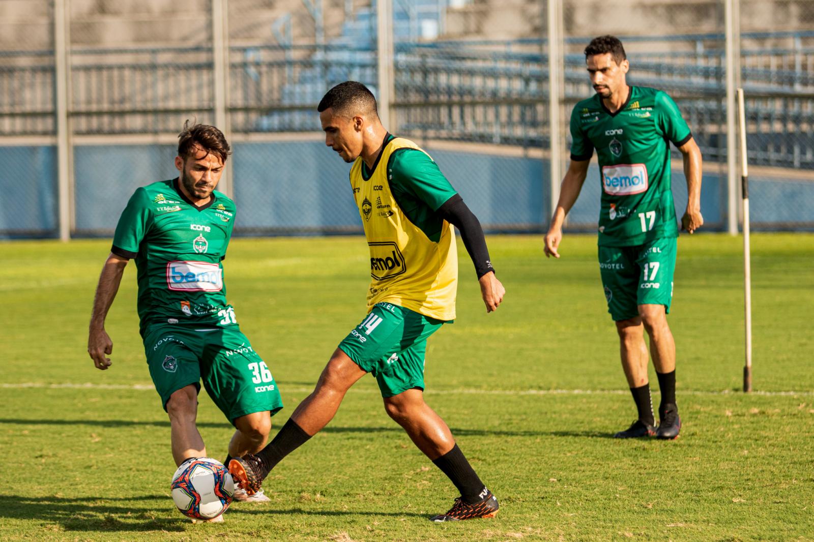 Gavião realiza último treino em Salvador antes de encarar o Jacuipense