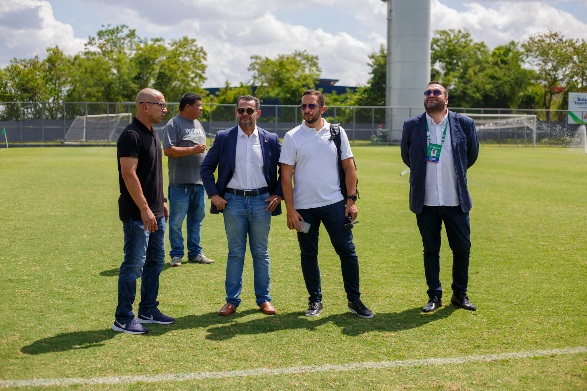 CBF vistoria estrutura de Manaus para jogo da Seleção Brasileira