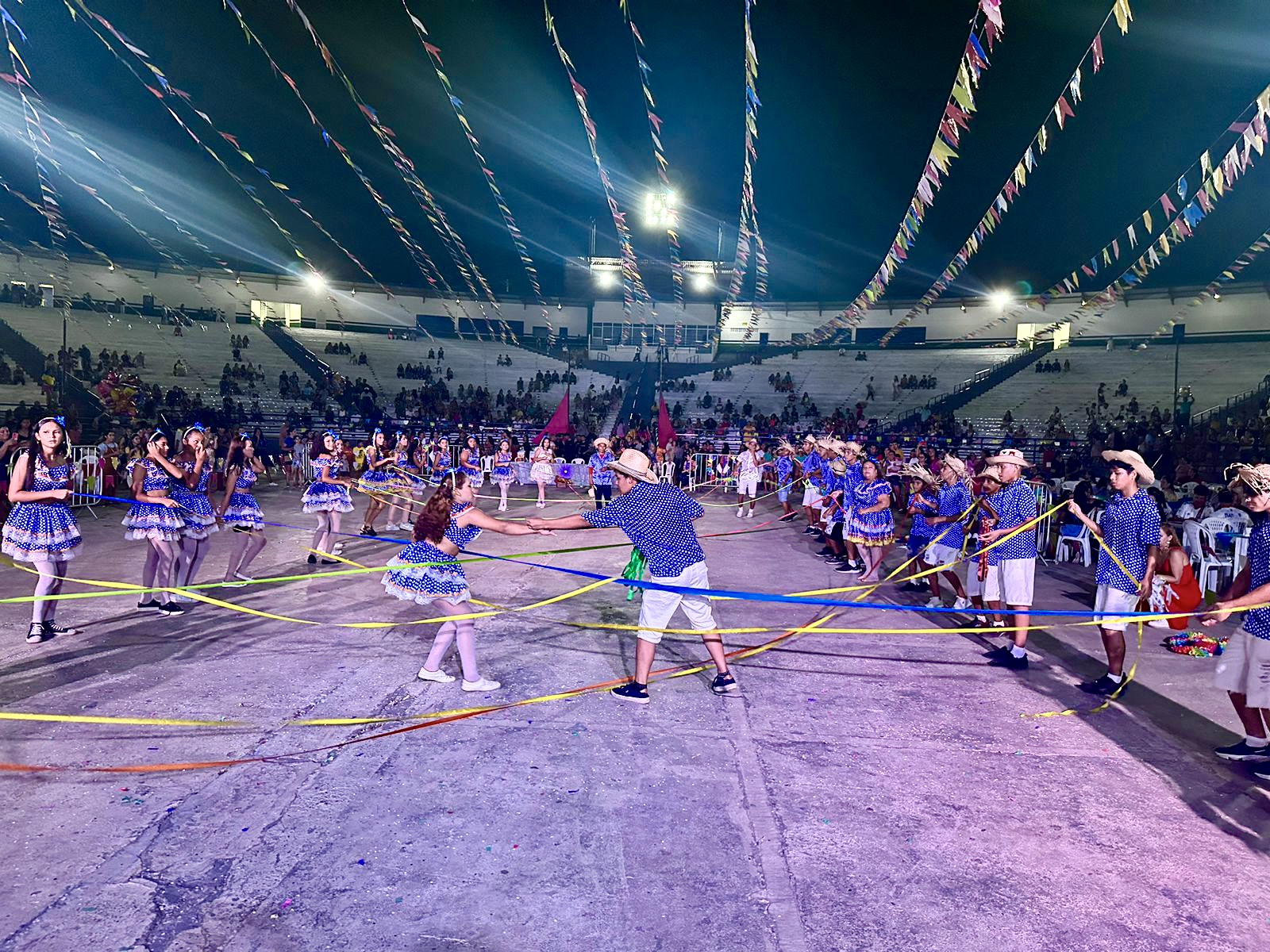 Festival Folclórico das escolas estaduais de Manacapuru tem 20 participantes